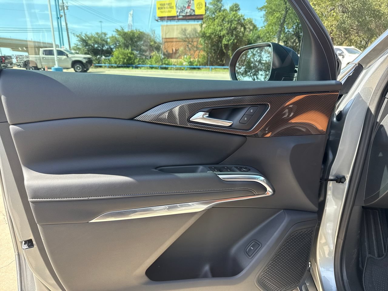 2027 Chevrolet Traverse Z71 SUV, photo 10