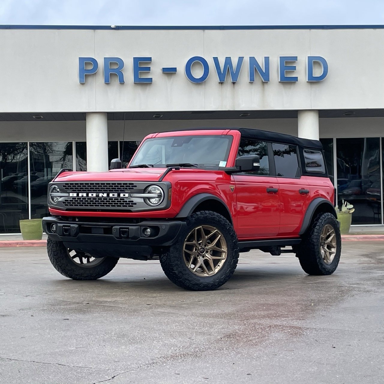 2023 Ford Bronco 4-Door Badlands's photo