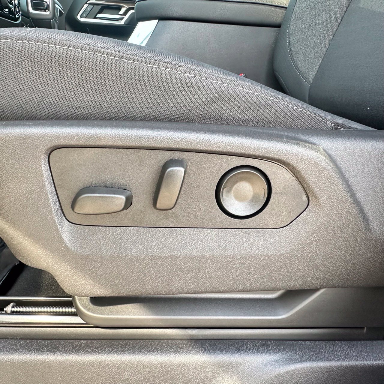2026 Chevrolet Silverado 1500 LT - Photo 27