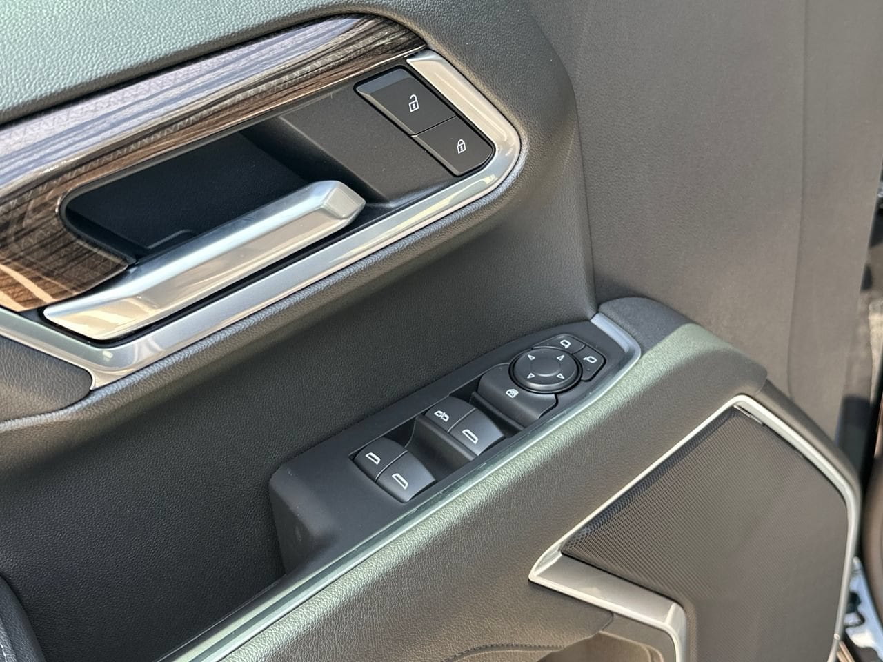 2026 Chevrolet Silverado 1500 RST, photo 11