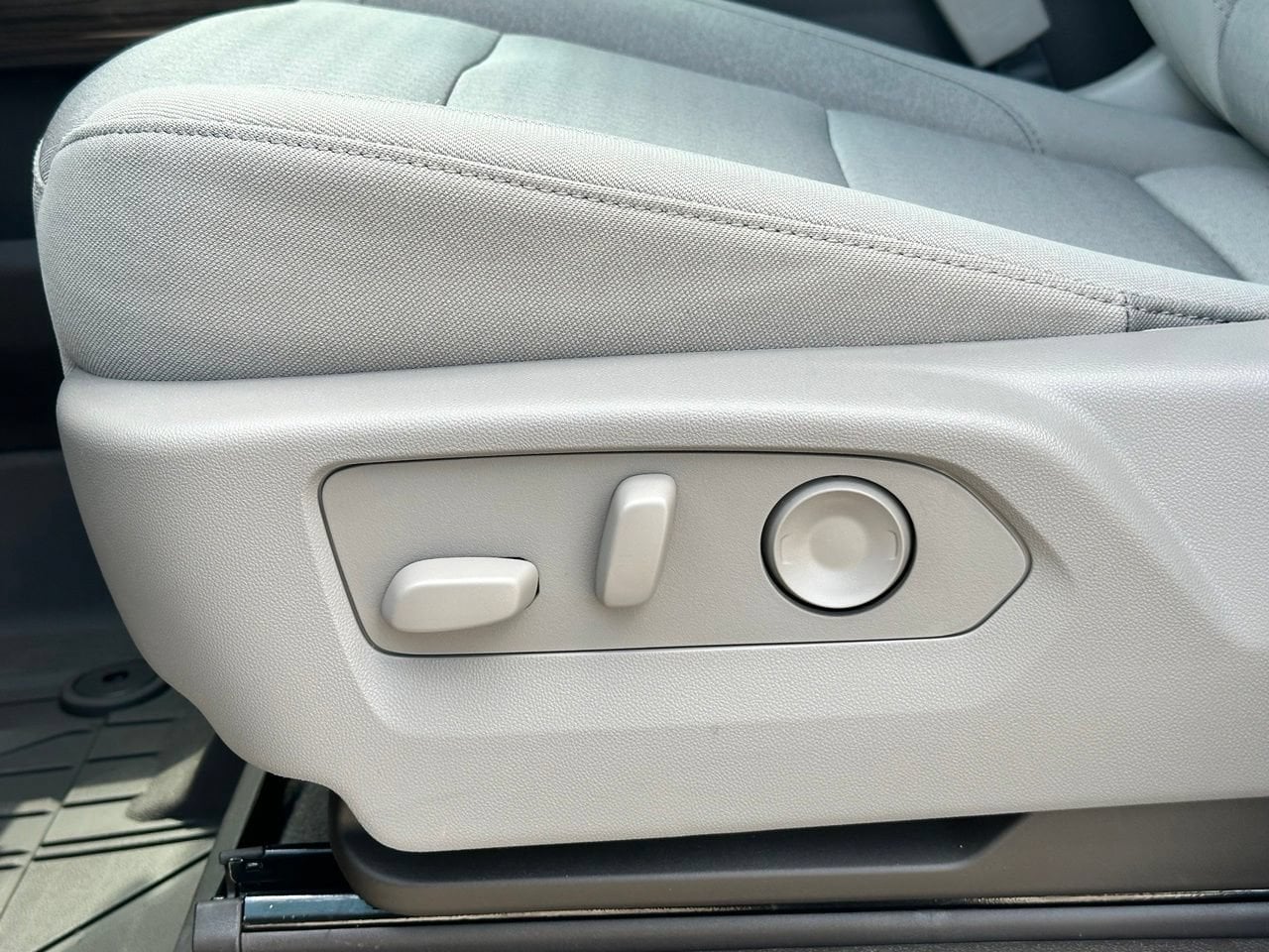 2026 Chevrolet Silverado 1500 LT - Photo 25