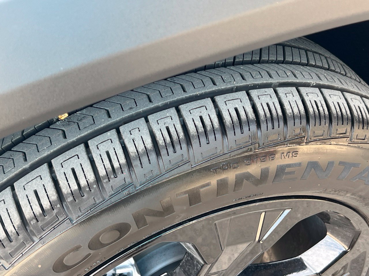 2027 Chevrolet Equinox LT - Photo 10