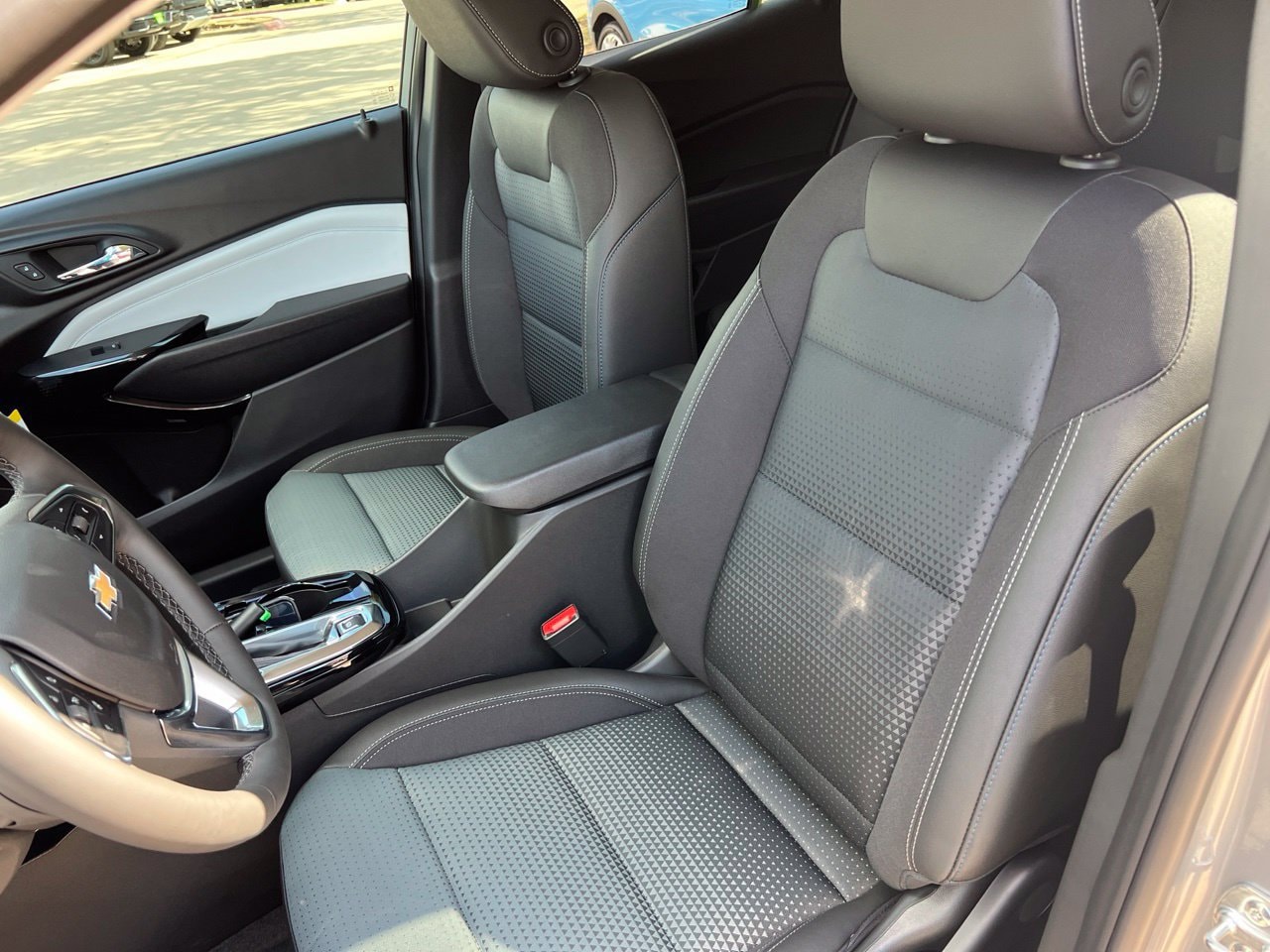 2026 Chevrolet Trax LT - Photo 10