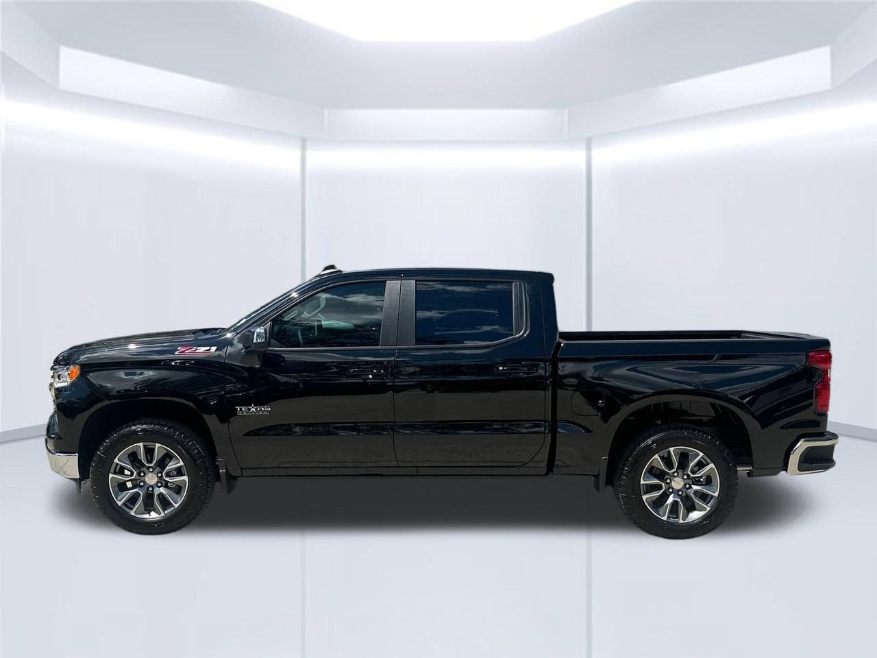 2026 Chevrolet Silverado 1500 LT Truck, photo 2