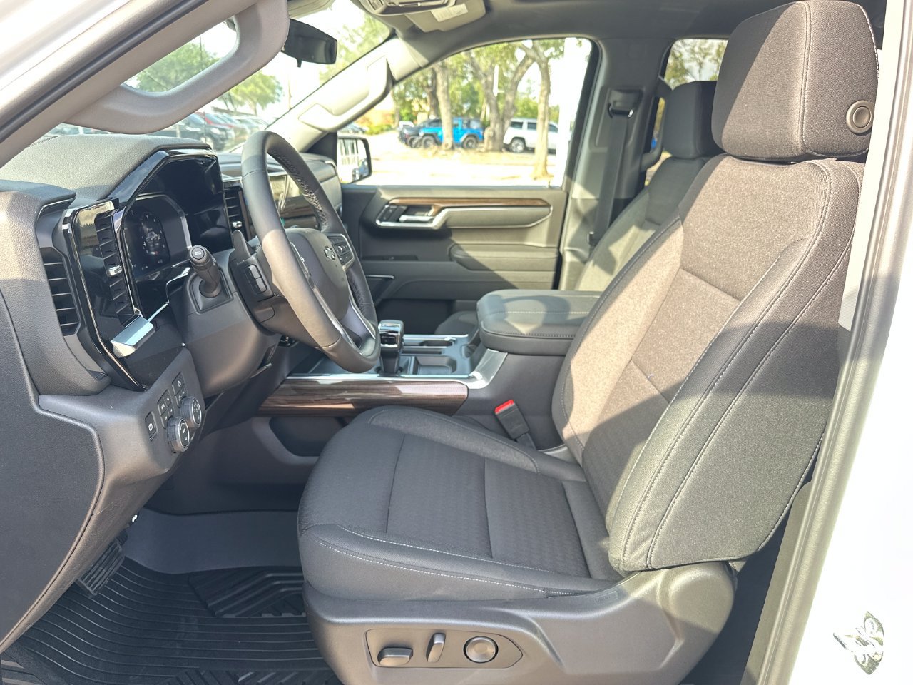 2026 Chevrolet Silverado 1500 LT Trail Boss, photo 11