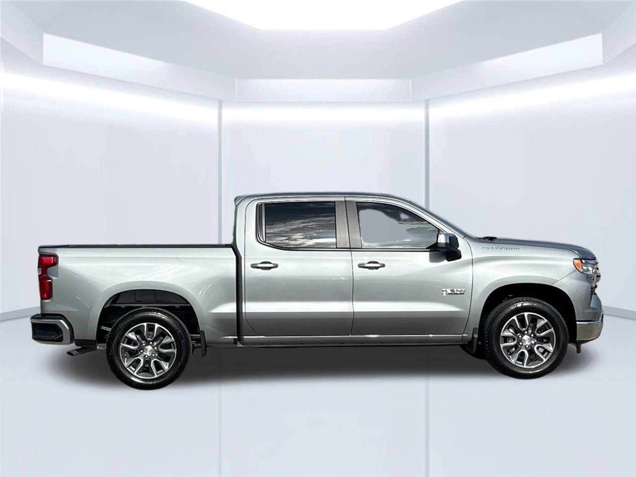 2026 Chevrolet Silverado 1500 LT - Photo 9