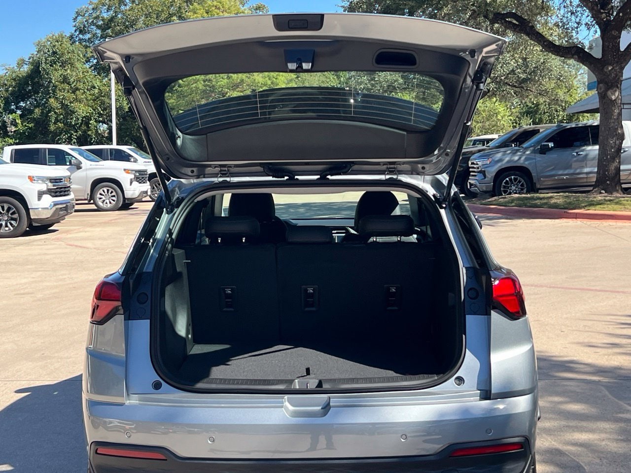 2027 Chevrolet Bolt LT, photo 22