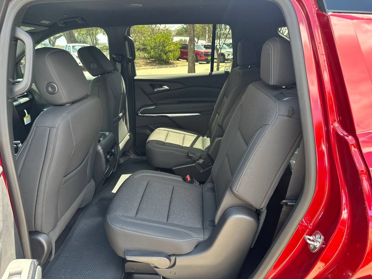 2027 Chevrolet Traverse LT - Photo 26