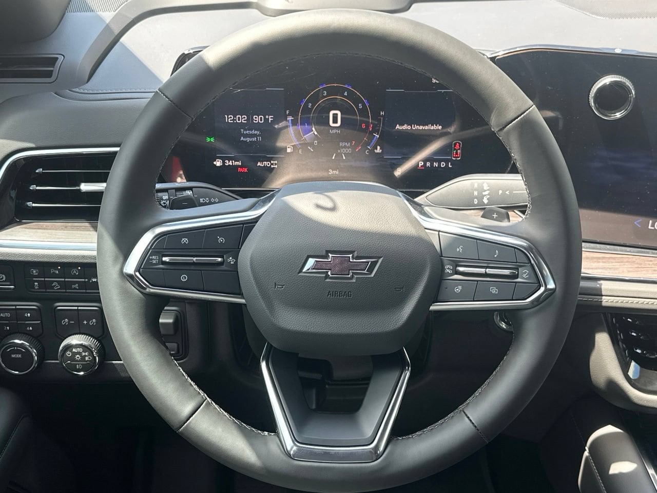 2026 Chevrolet Suburban Z71 SUV, photo 17
