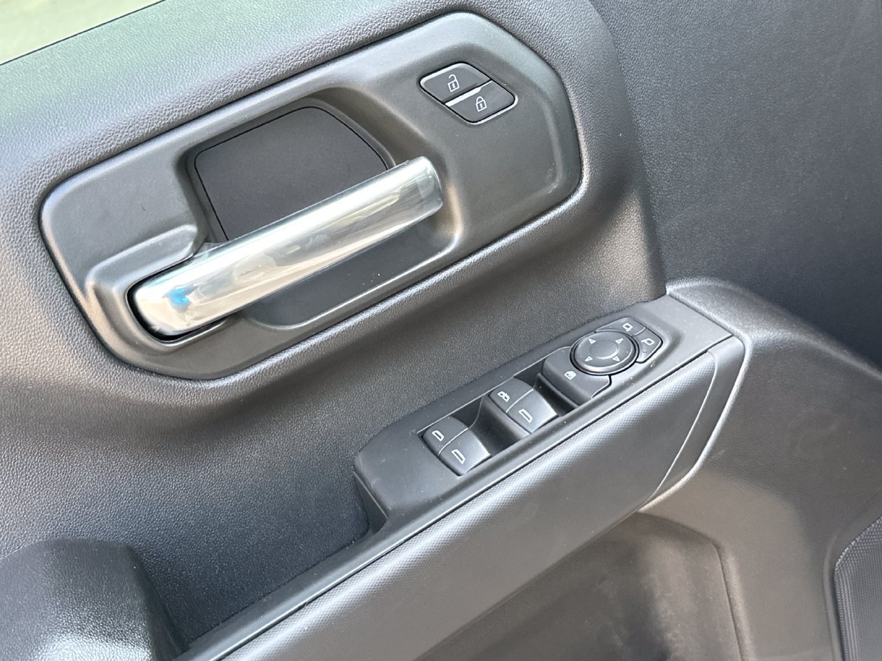 2026 Chevrolet Silverado 1500 Custom - Photo 11