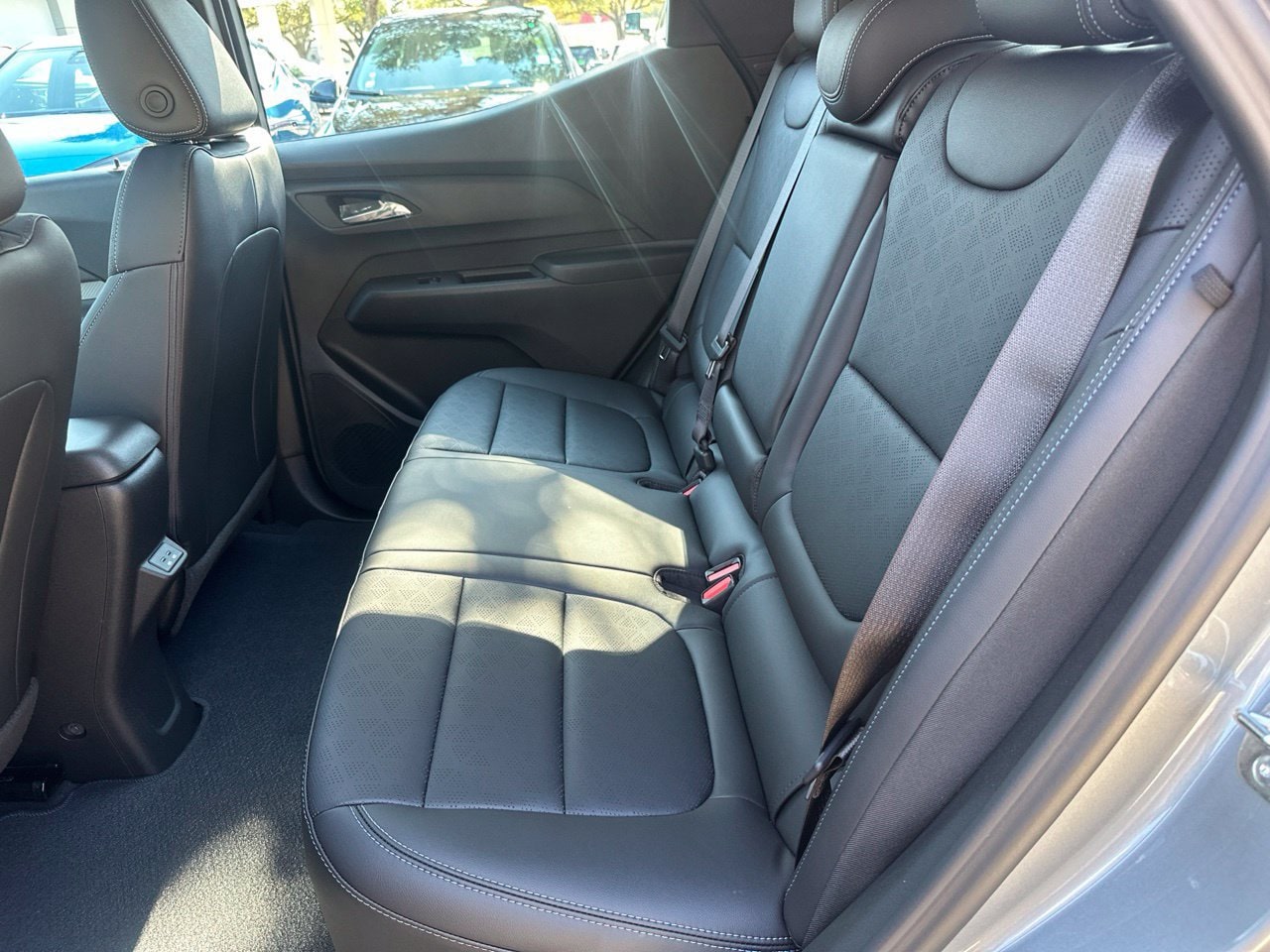 2027 Chevrolet Bolt LT, photo 22