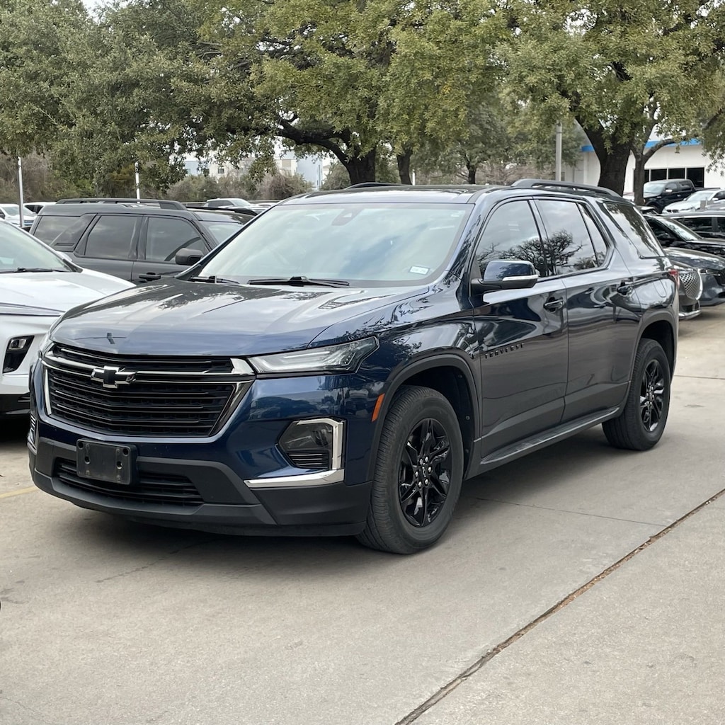 Used 2022 Chevrolet Traverse LT Cloth SUV