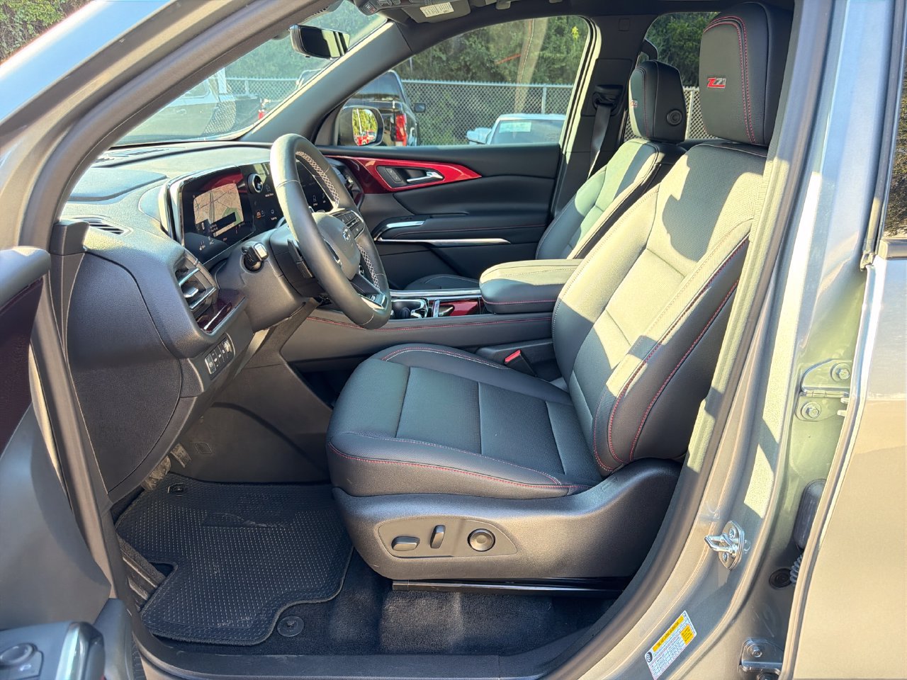 2026 Chevrolet Traverse Z71 - Photo 10