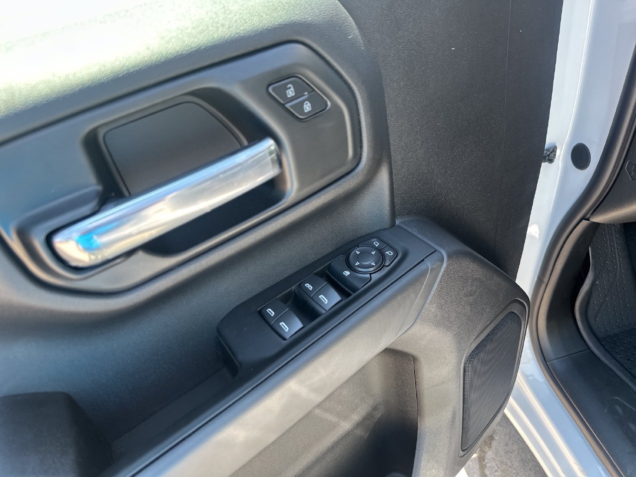 2026 Chevrolet Silverado 1500 Custom - Photo 11