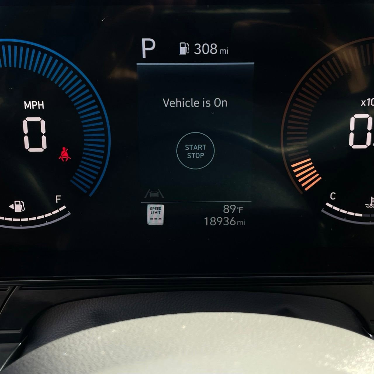 2025 Hyundai Kona SEL - Photo 15