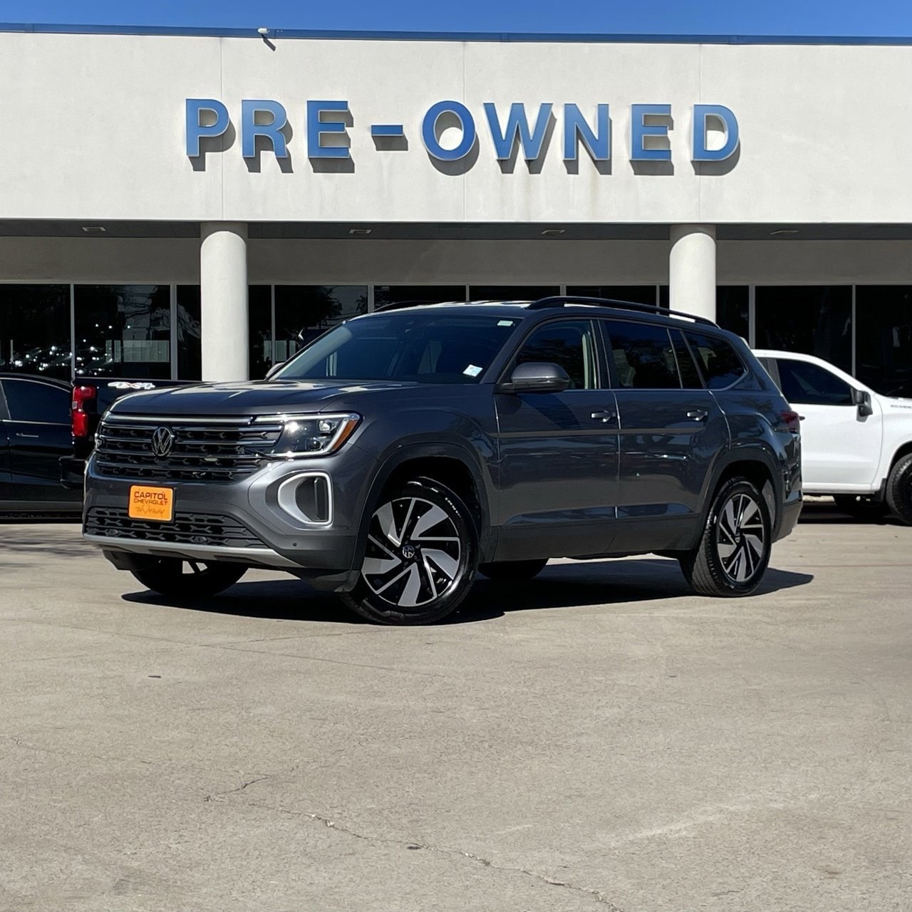 2025 Volkswagen Atlas SE w/Tech's photo