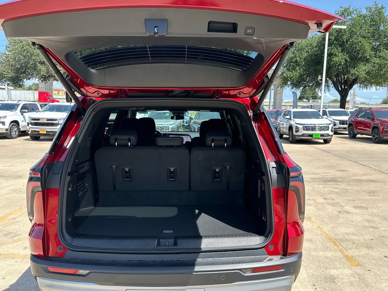2026 Chevrolet Traverse LT - Photo 24