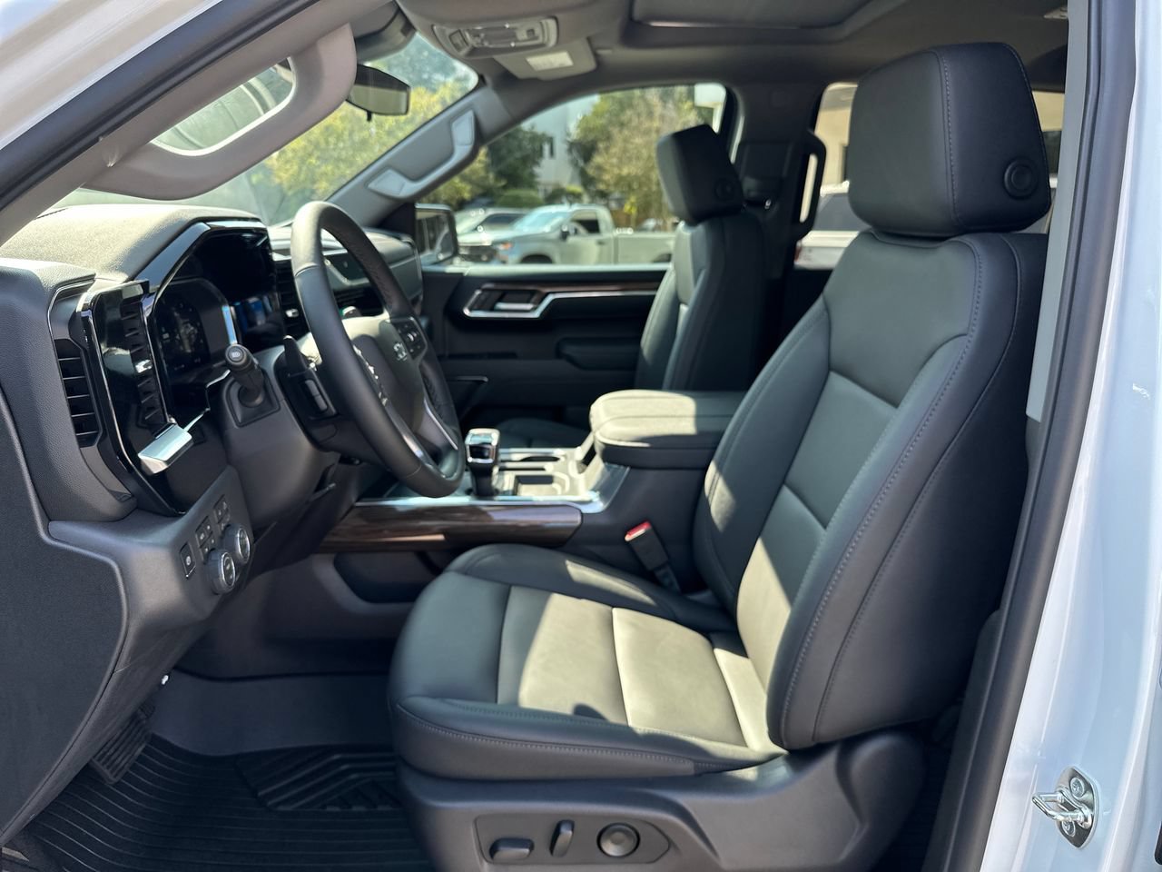 2026 Chevrolet Silverado 1500 LT Trail Boss Truck, photo 10