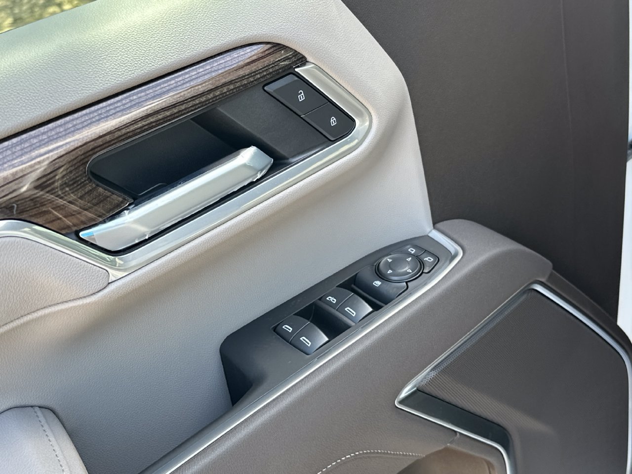 2026 Chevrolet Silverado 1500 LT - Photo 18