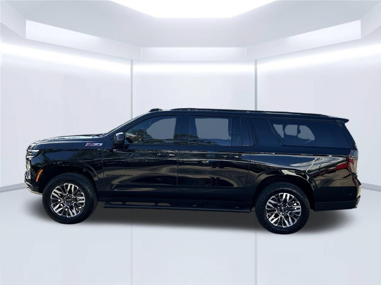 2026 Chevrolet Suburban Z71, photo 3