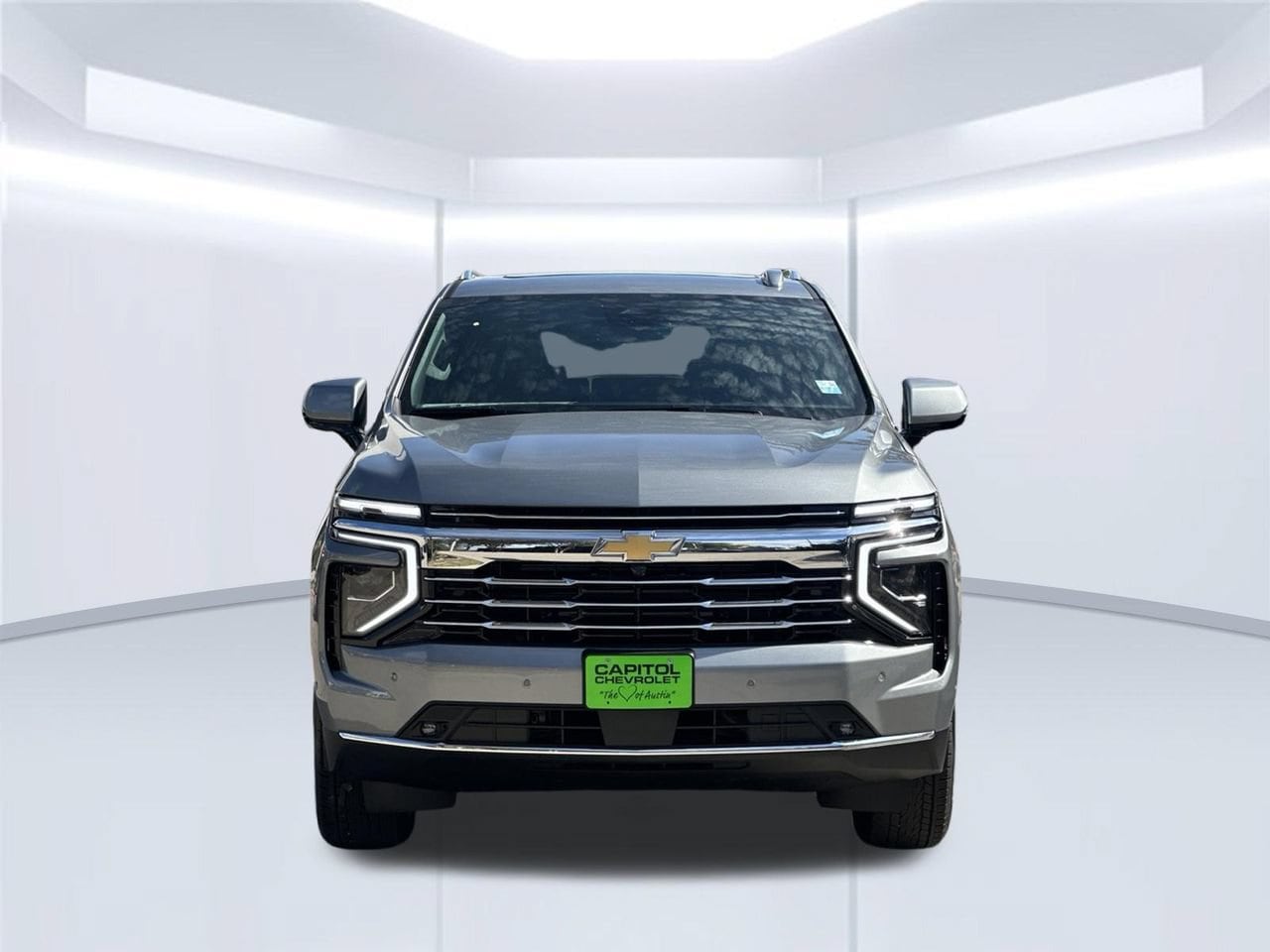 2026 Chevrolet Suburban LT, photo 9