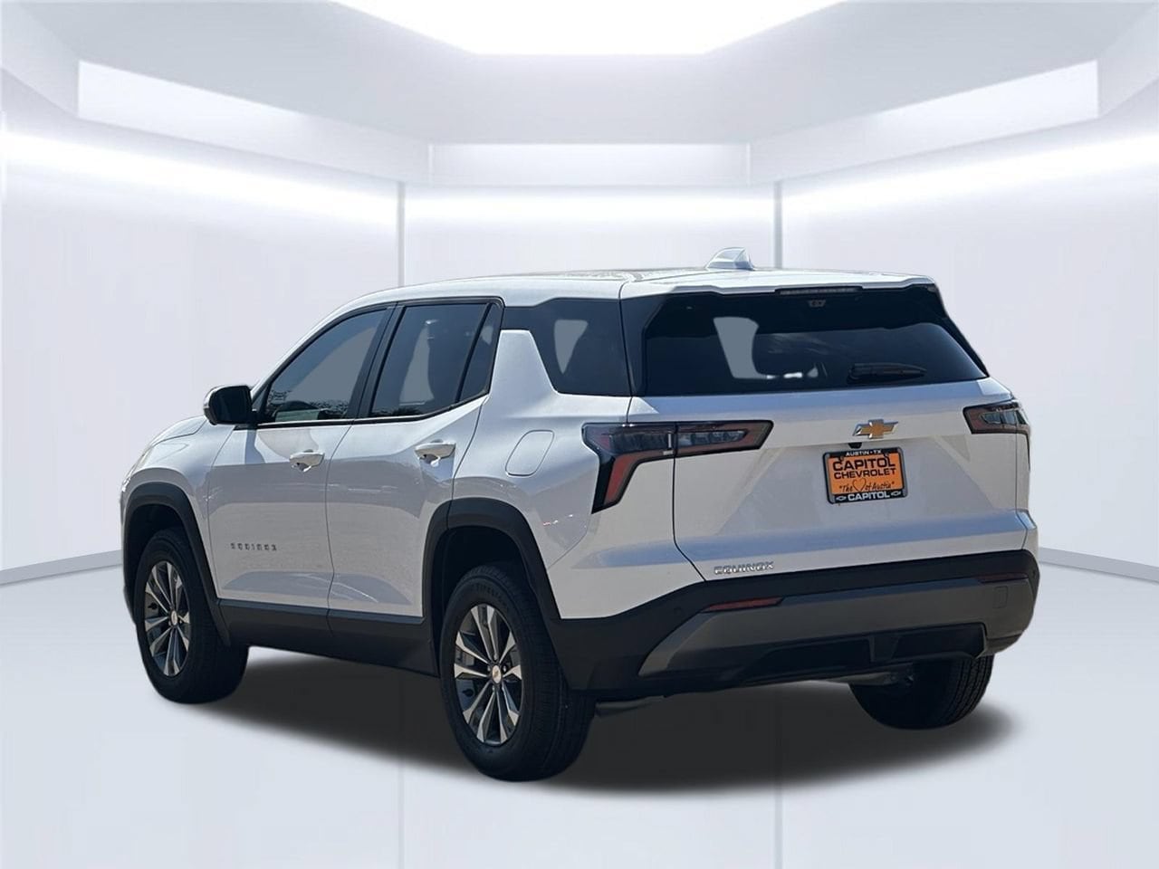 2027 Chevrolet Equinox LT - Photo 5