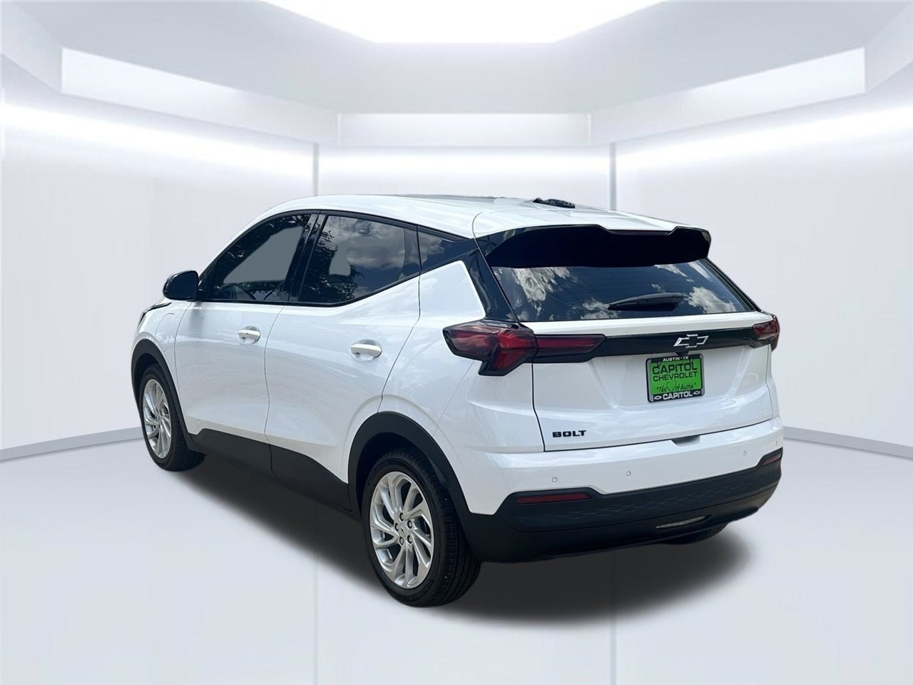 2027 Chevrolet Bolt LT SUV, photo 6