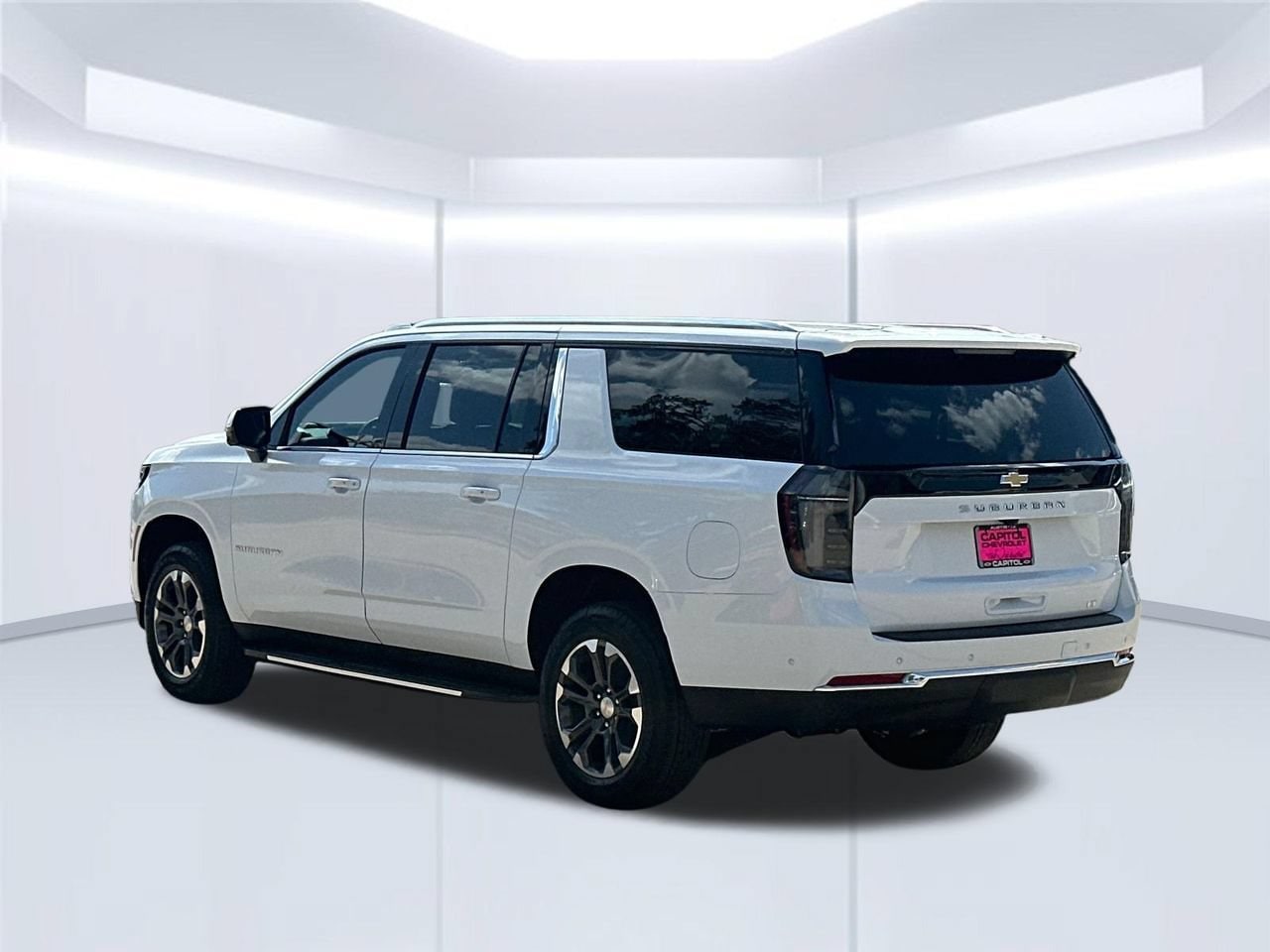 2026 Chevrolet Suburban LT SUV, photo 4