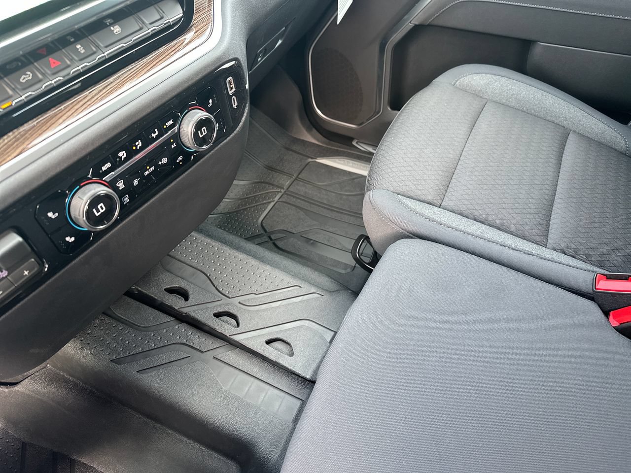 2026 Chevrolet Silverado 1500 RST - Photo 17