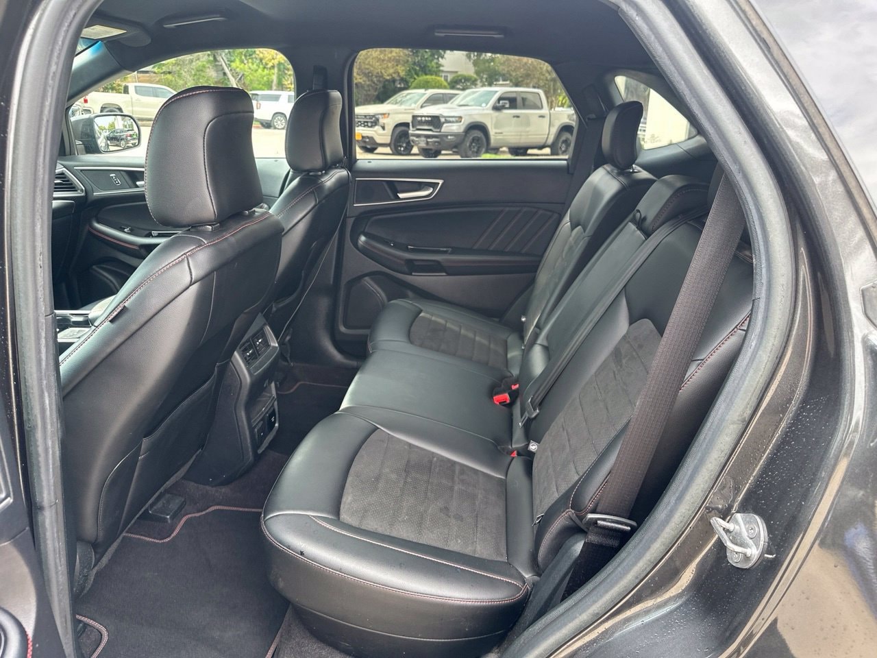 2020 Ford Edge ST Line - Photo 23