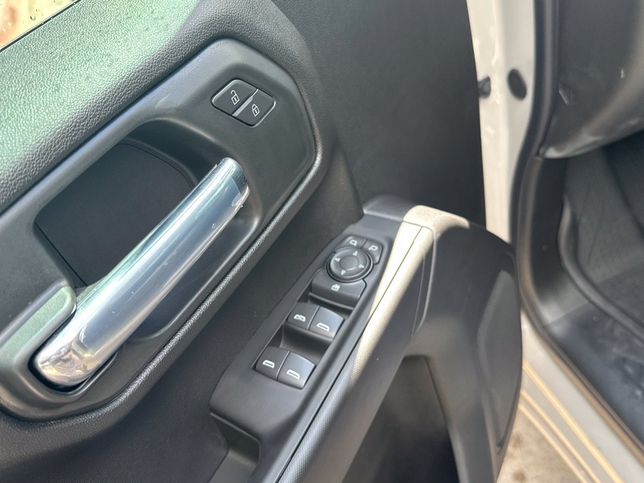 2026 Chevrolet Silverado 1500 Custom - Photo 11
