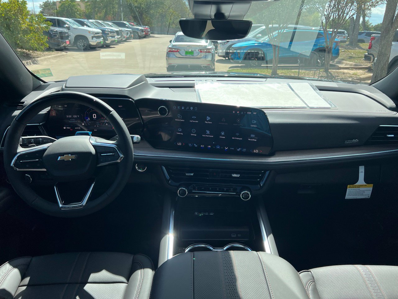 2026 Chevrolet Suburban High Country, photo 14