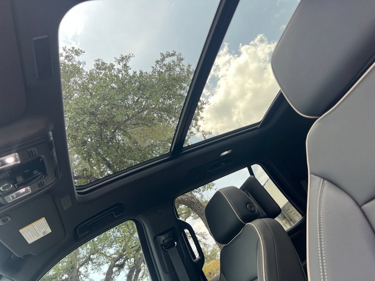 2026 Chevrolet Tahoe Premier - Photo 22