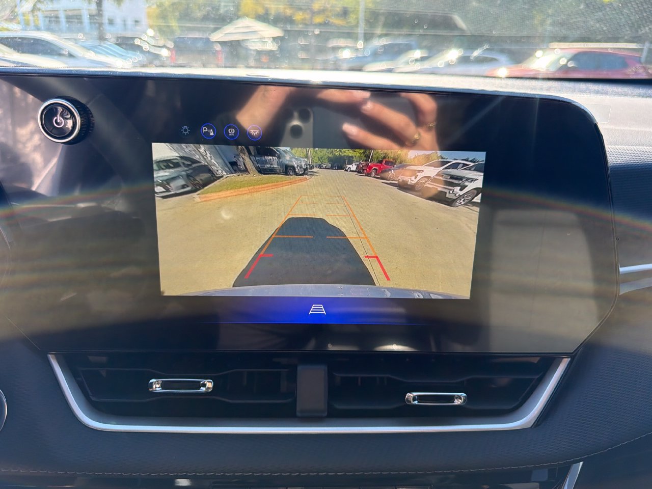2027 Chevrolet Equinox LT - Photo 20