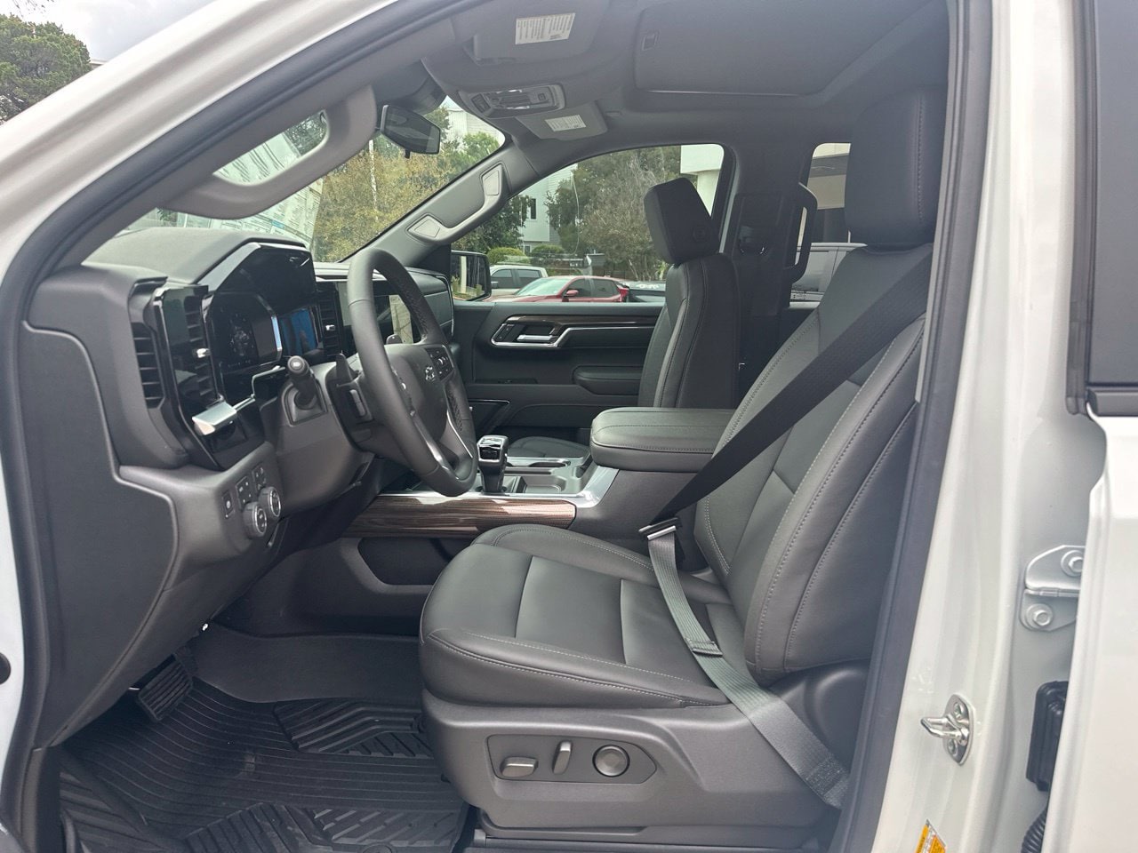 2026 Chevrolet Silverado 1500 LT Trail Boss, photo 11