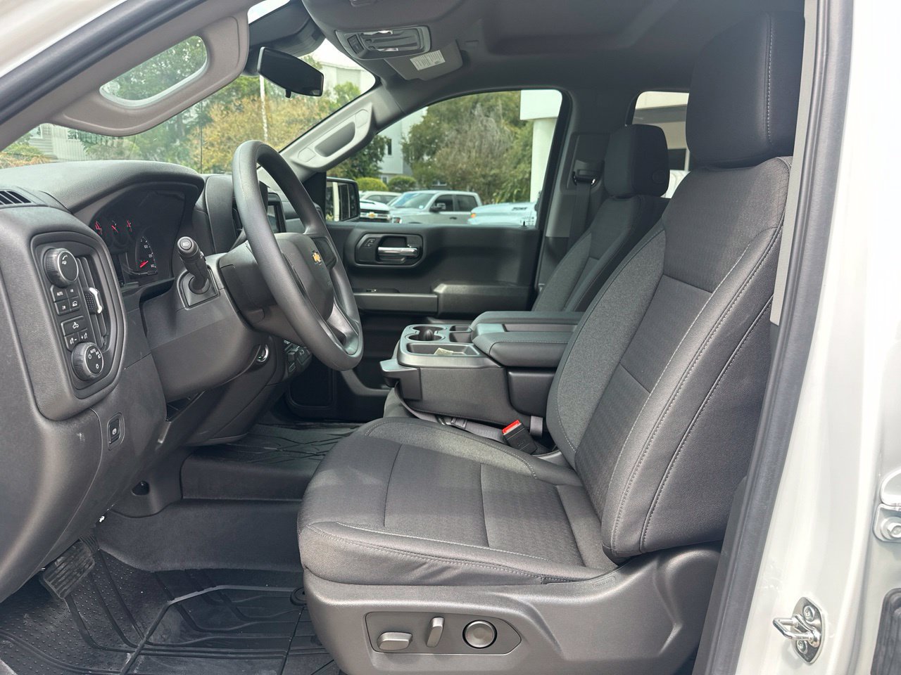 2026 Chevrolet Silverado 1500 Custom - Photo 10