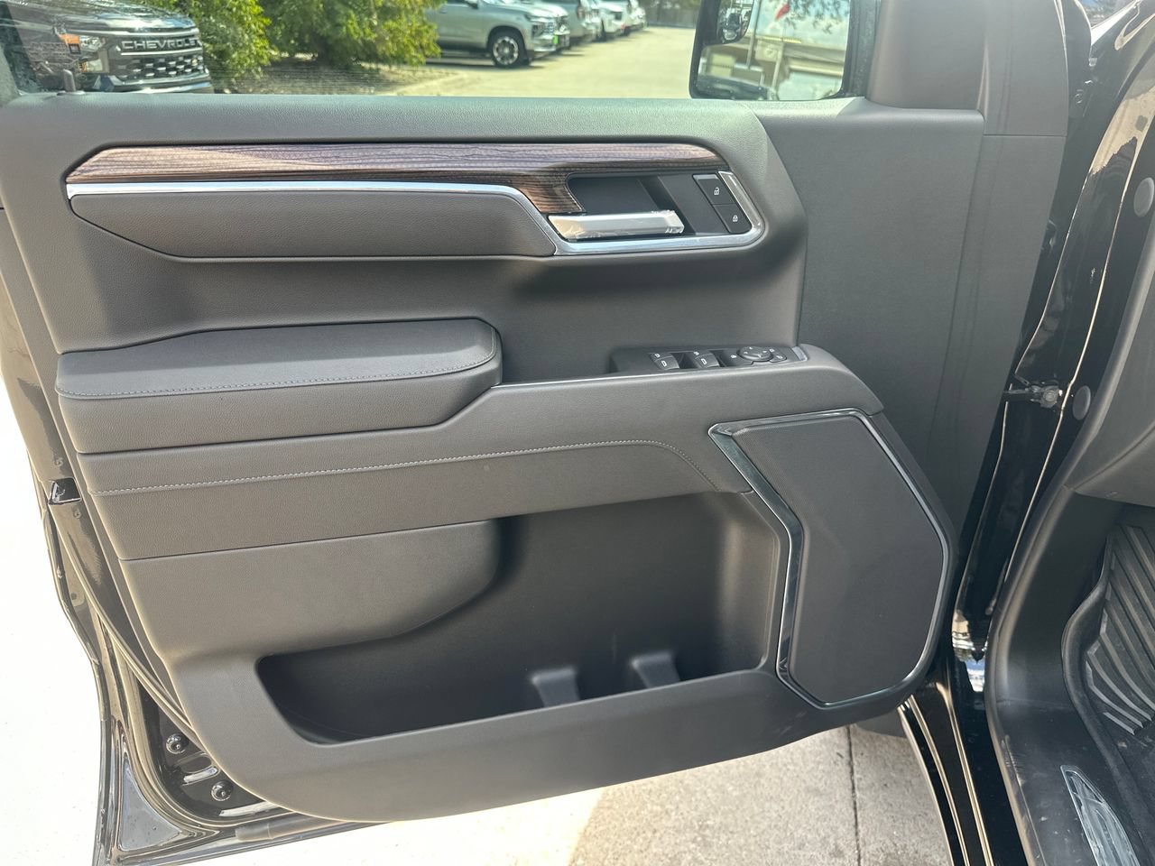 2026 Chevrolet Silverado 1500 LT Trail Boss Truck, photo 11