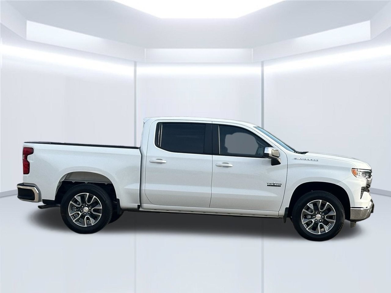 2026 Chevrolet Silverado 1500 LT - Photo 10