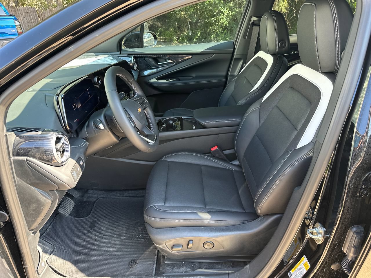 2026 Chevrolet Blazer EV LT - Photo 10