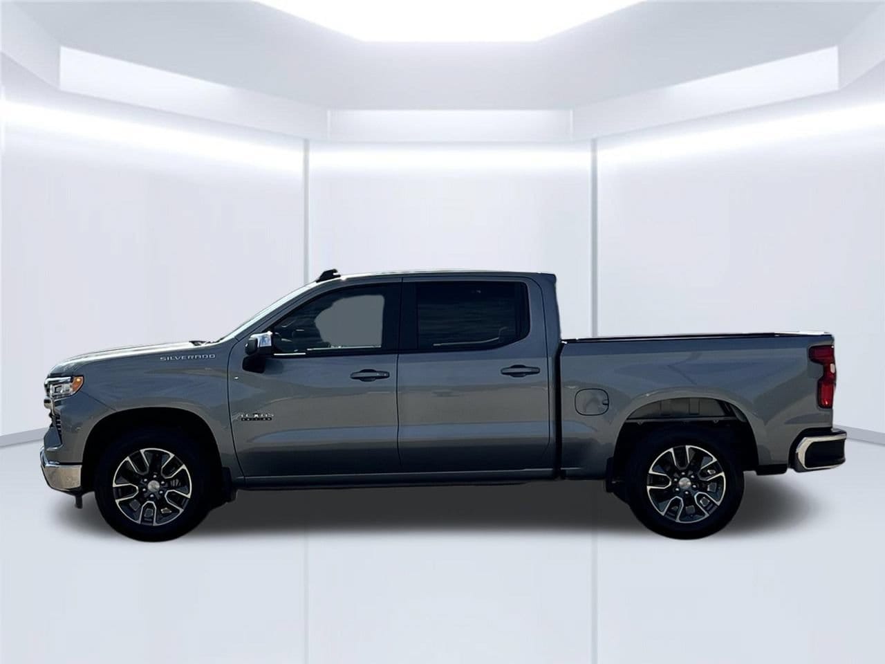 2026 Chevrolet Silverado 1500 LT Truck, photo 3