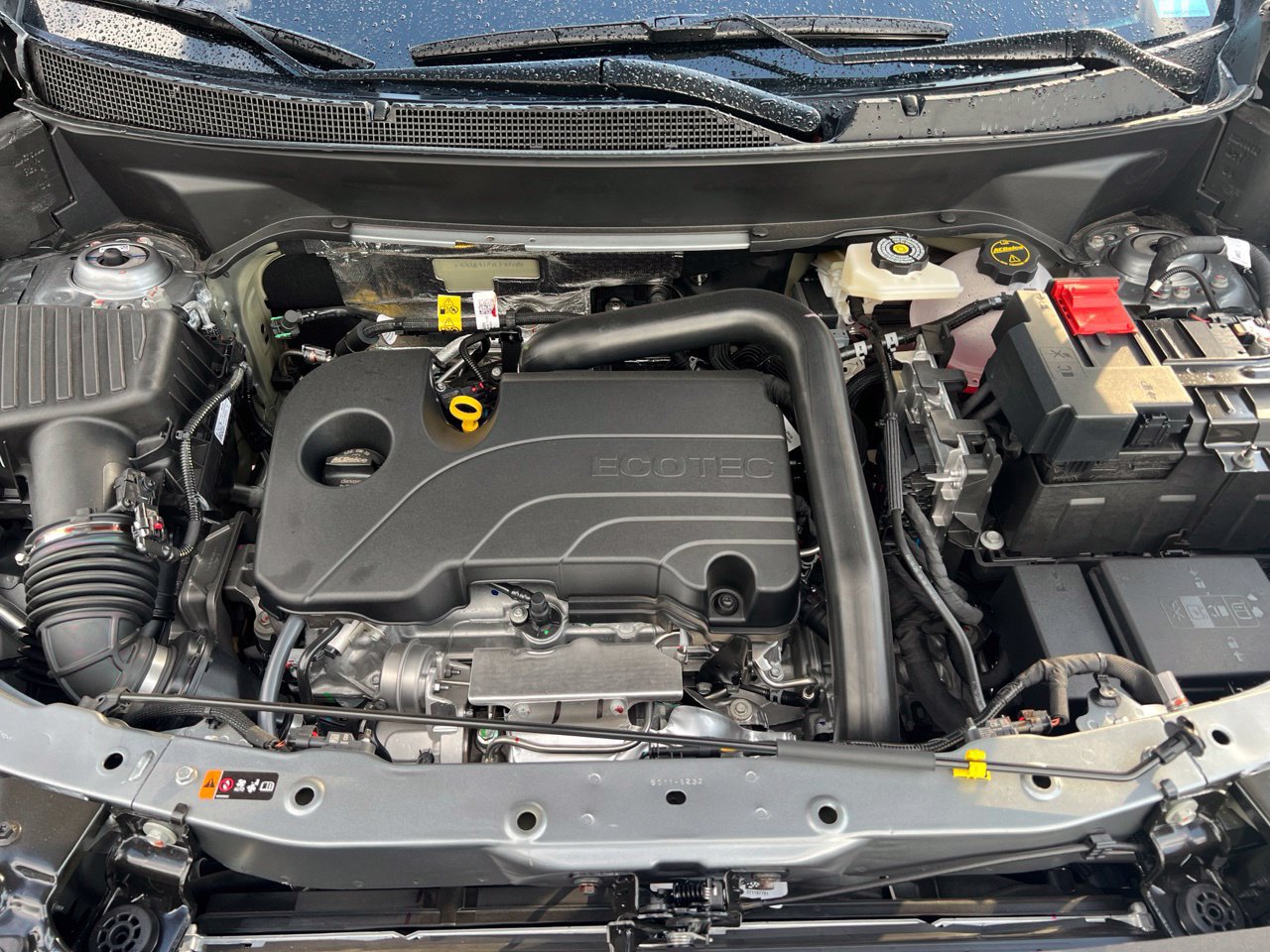 2027 Chevrolet Equinox LT - Photo 22