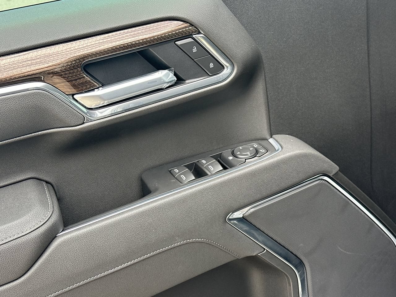 2026 Chevrolet Silverado 1500 LT Truck, photo 11