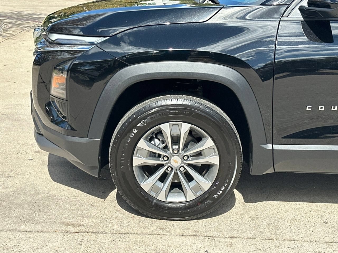2027 Chevrolet Equinox LT - Photo 26