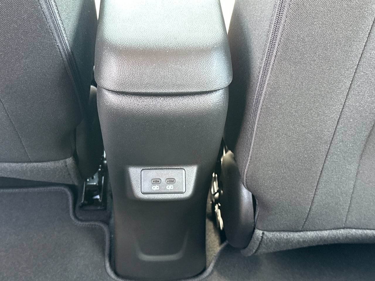2027 Chevrolet Bolt LT - Photo 27