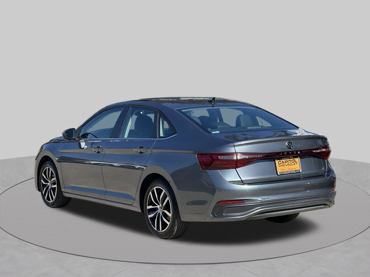 Used 2025 Volkswagen Jetta SE Sedan