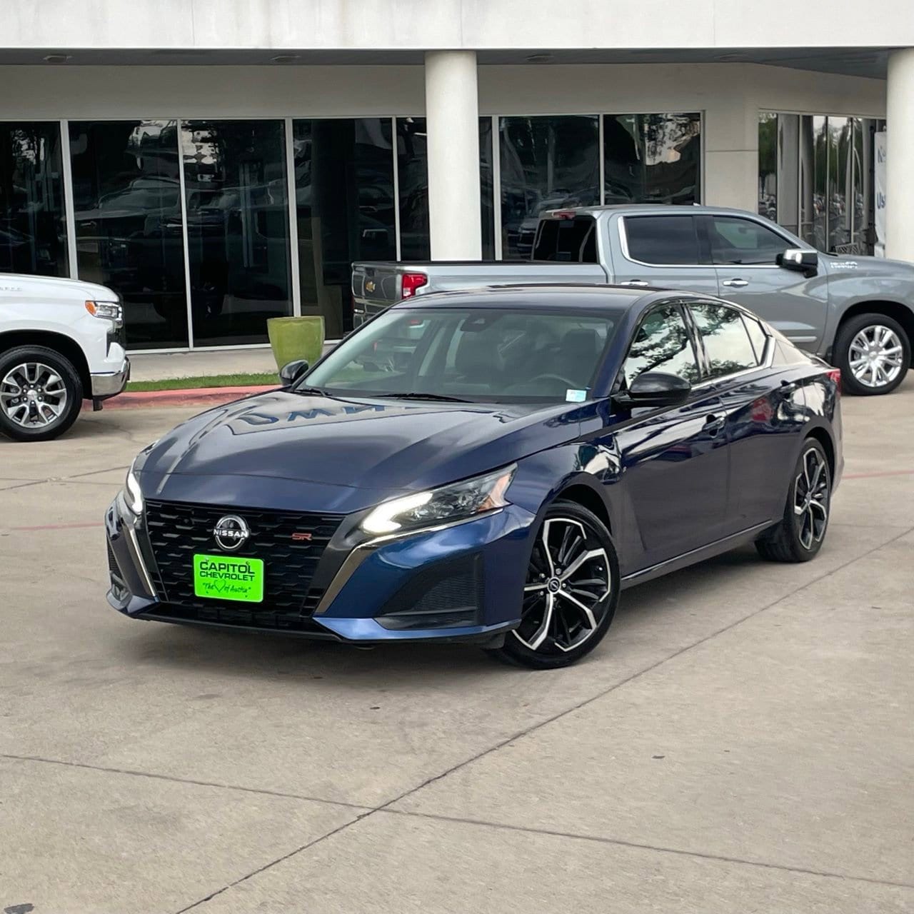 2024 Nissan Altima SR - Photo 10