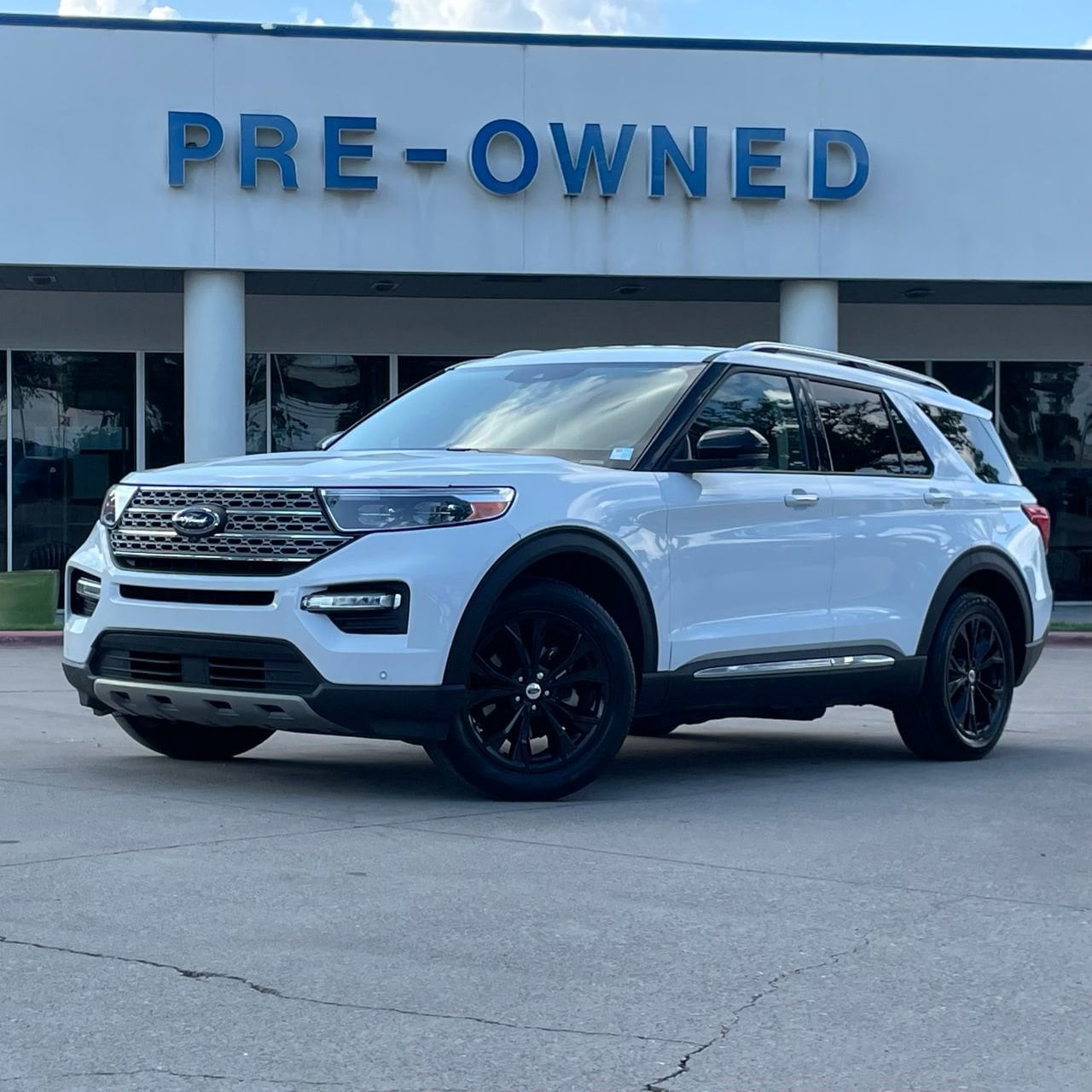 2023 Ford Explorer Limited High Package RWD's photo
