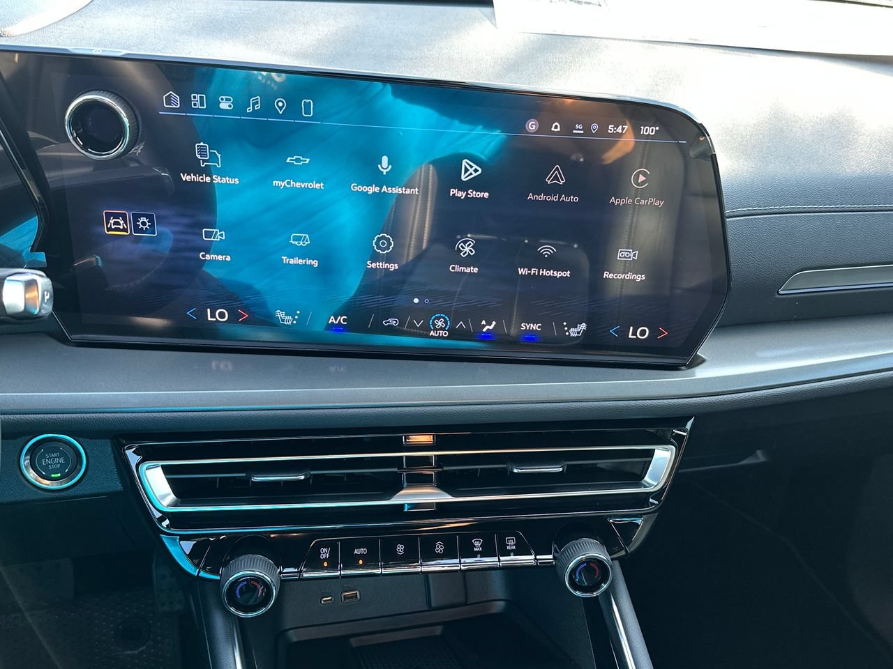 2027 Chevrolet Traverse LT, photo 18