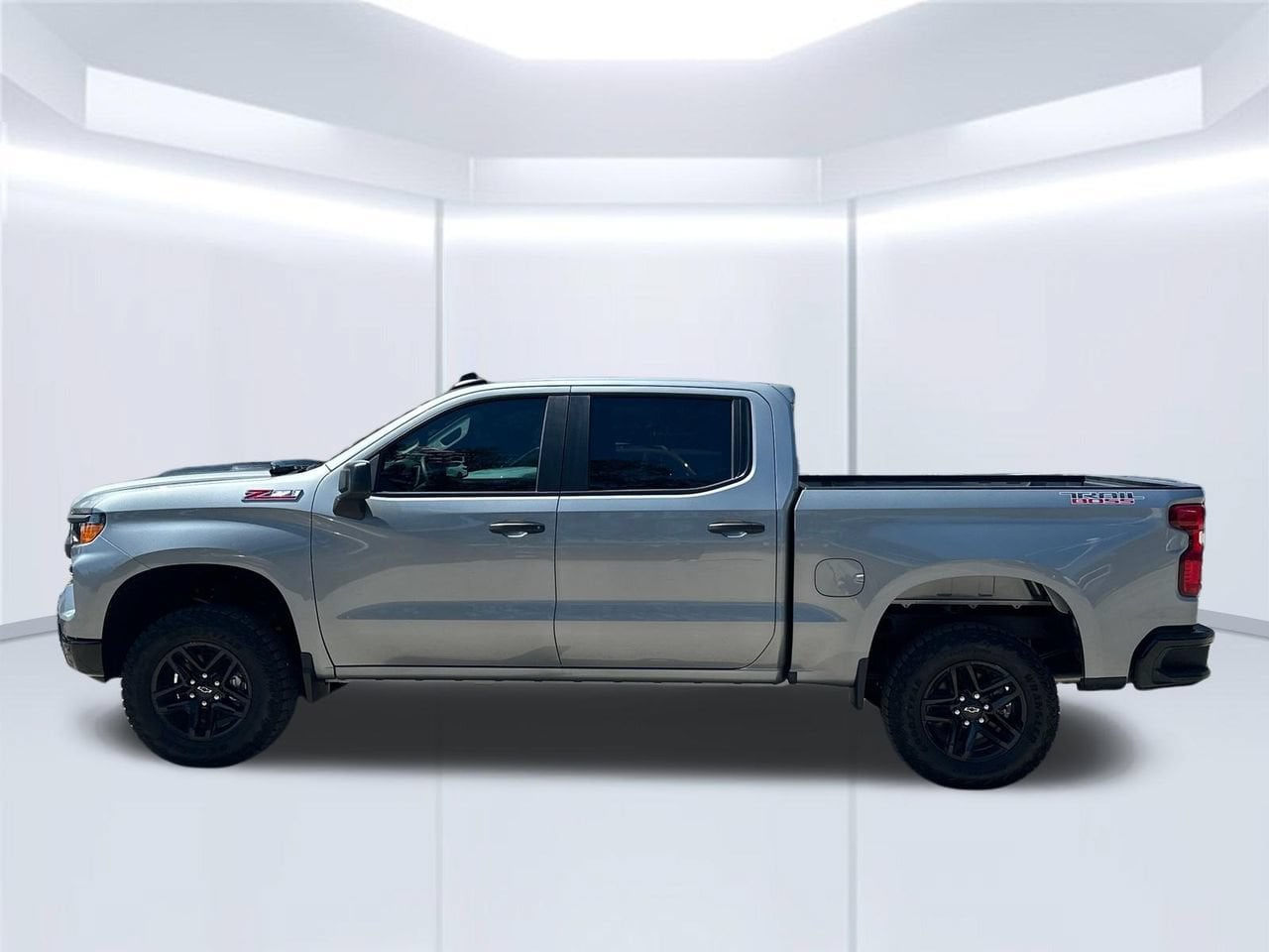 2026 Chevrolet Silverado 1500 Custom Trail Boss Truck, photo 2