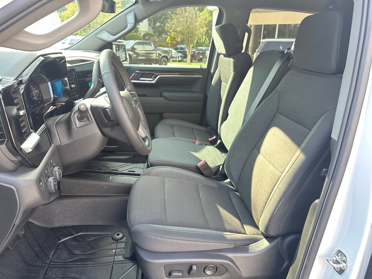 2026 Chevrolet Silverado 1500 RST Truck, photo 10